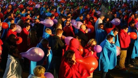 Capco employees break world record balloon bursting