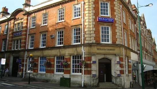 Mazars appointed to liquidate international college